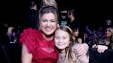 Kelly Clarkson Enjoys 'Date Night' with Daughter River Rose, 8, at People's Choice Awards