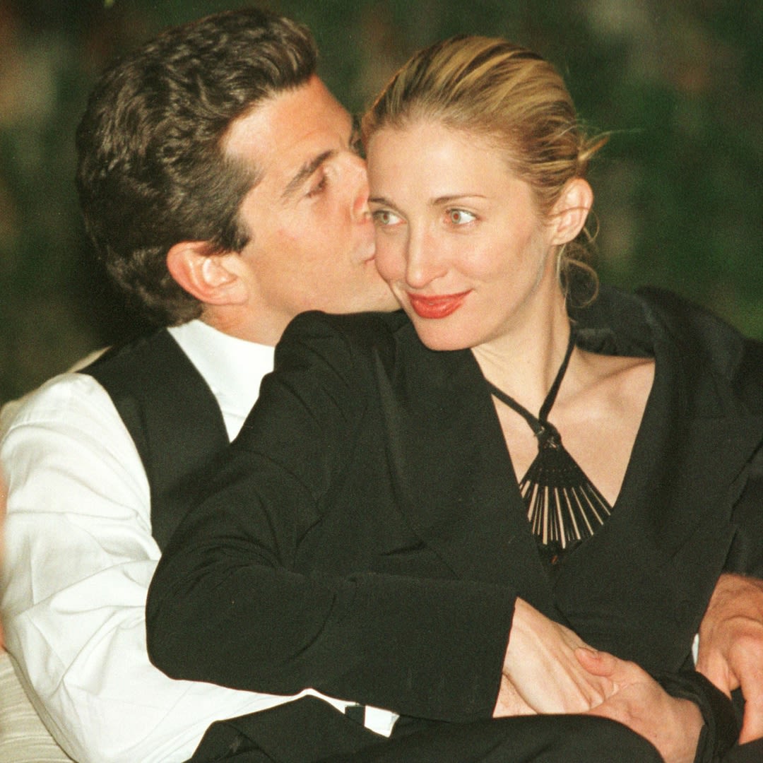 The Complicated Reality of John F. Kennedy Jr. and Carolyn Bessette's Tragic, Legendary Love Story - E! Online