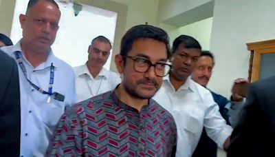 Aamir Khan, Kiran Rao In Supreme Court