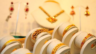 Gold Prices Today: Yellow metal hits record-high at $2645/oz on US Fed rate cut, MCX above ₹74,900/10 gms | Stock Market News