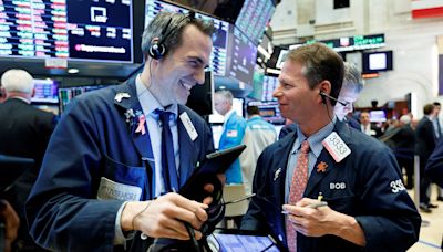 Wall Street abre mixto con el Nasdaq tratando de recuperarse tras peor sesión desde 2022