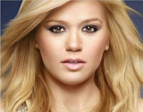 Kelly Clarkson