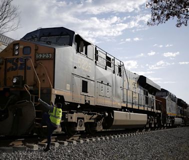 Biden Administration Presses Big Railroads to Offer More Paid Sick Days