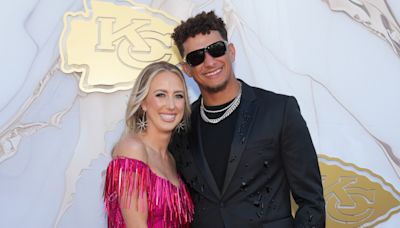 Video of Patrick & Brittany Mahomes' Embrace at Taylor Swift's Show Goes Viral