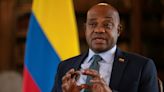 Colombia "no estaría de acuerdo" con cierre de ruta migratoria del Darién, dice canciller