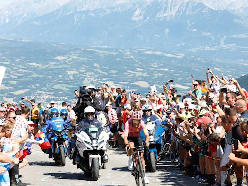 Tour de France standings, results after Ecuador's Richard Carapaz wins Stage 17