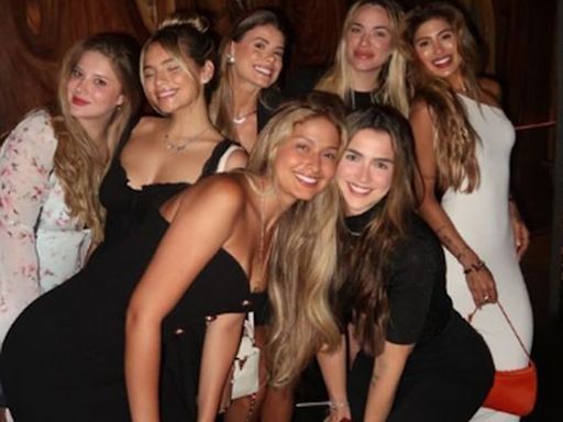 'Só blogueiragem': Mulheres de astros da seleção jantam juntas em restaurante de luxo em Las Vegas; saiba quem é quem