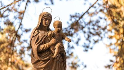 Vandals Behead Austrian Cathedral’s Sculpture of Mary Giving Birth to Jesus