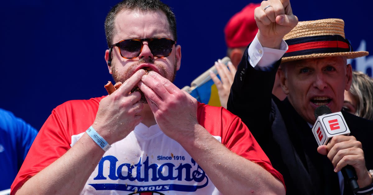 Nathan's Power-Eating Contest Crowns New Champ