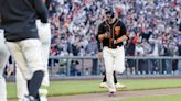 Davis stuns Jansen, offers Giants release in win vs. Red Sox