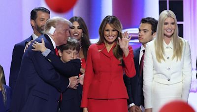 Trump ends longest speech in RNC history with kiss from Melania: Live updates