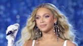 Beyoncé Surprises Her 2-Year-Old Bestie With Flowers