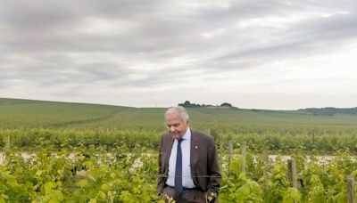 « Ne jamais renoncer » : quel avenir pour l’empire vinicole de Bernard Magrez ?