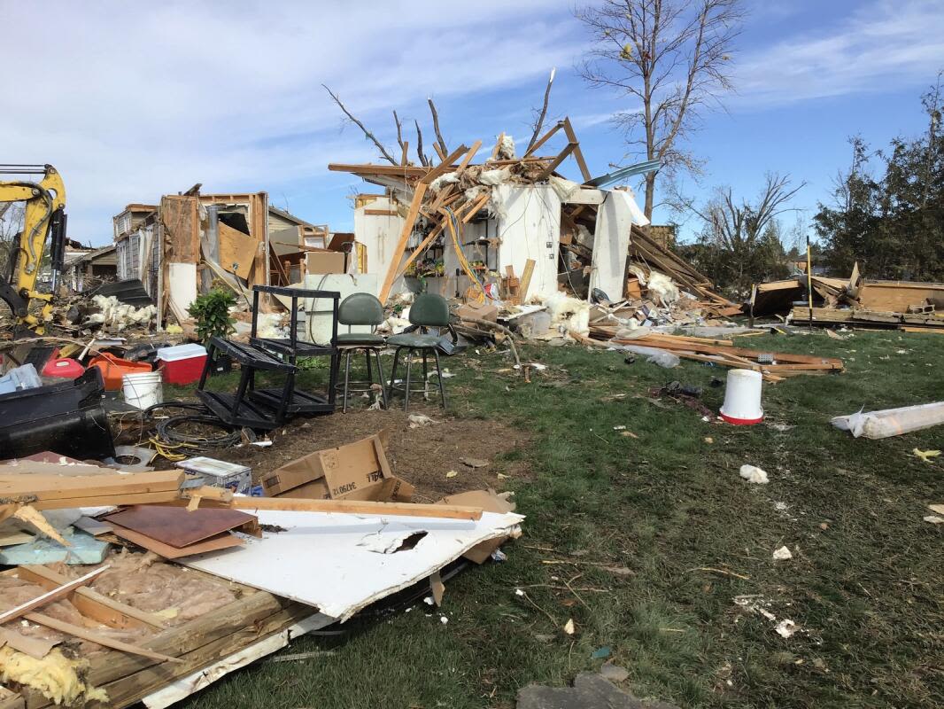 300 tornadoes hit U.S. in April, second-most ever