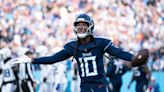 Titans’ DeAndre Hopkins Blasts Critics With Fired-Up Tweet Ahead of Contract Year