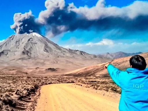 Peligro latente por volcán Ubinas: IGP lanza alerta por explosiones y emisión de cenizas en Moquegua