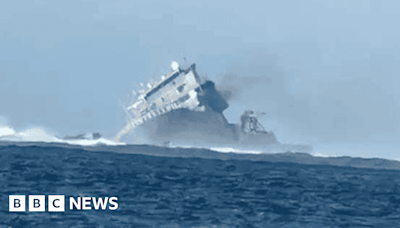 New Zealand minister criticises trolling of sunk ship's female captain