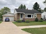 1709 Michigan Ave, Gladstone MI 49837