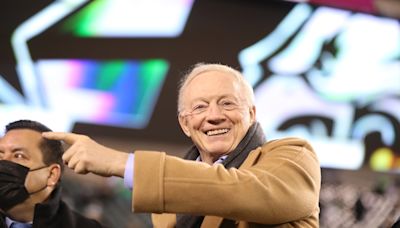 After eventful first day of trial, Jerry Jones is scheduled to testify on Tuesday