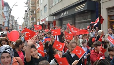 Giresun Bulancak'ta 23 Nisan kutlamaları renkli geçti