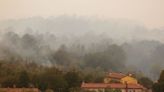 Explainer-Smoke from raging wildfires can harm health