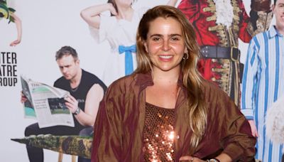 Mae Whitman’s Pregnancy Announcement Includes ‘Parenthood’ Reunion