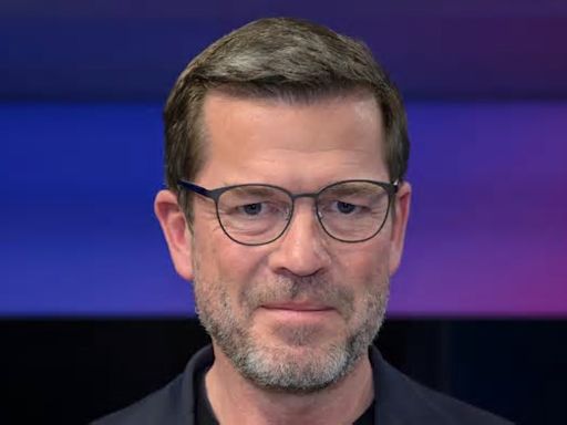 Karl-Theodor zu Guttenberg hatte zunächst Schwierigkeiten, sich mit seiner Erkrankung abzufinden.Foto: IMAGO/HMB-Media