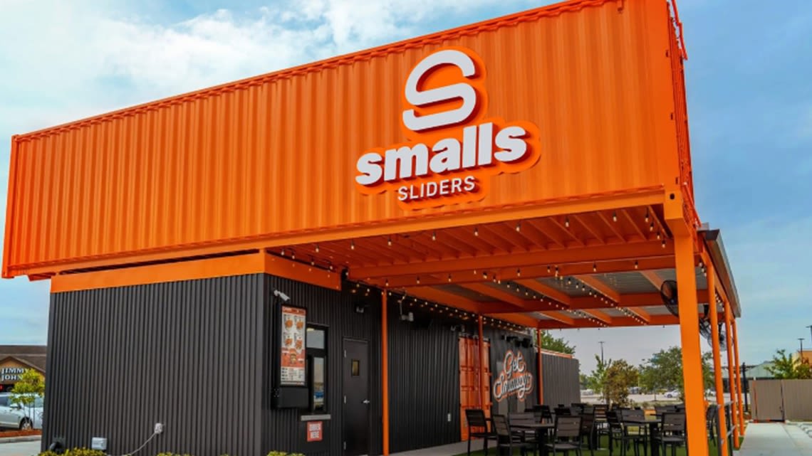 Smalls Sliders signs agreement to open locations in Arkansas