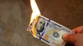 Los expertos pronostican un dólar "caliente" hasta fin de año