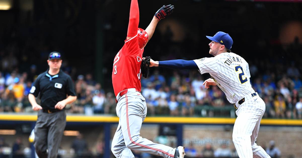 Reds Offense Stall, Can't Keep Up with Free Passes Against Brewers