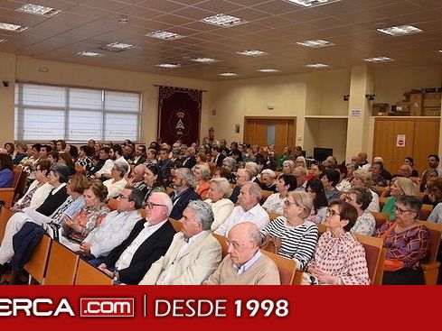 Graduada la promoción 2023/24 del Programa Universitario para mayores de 50 años de Cuenca