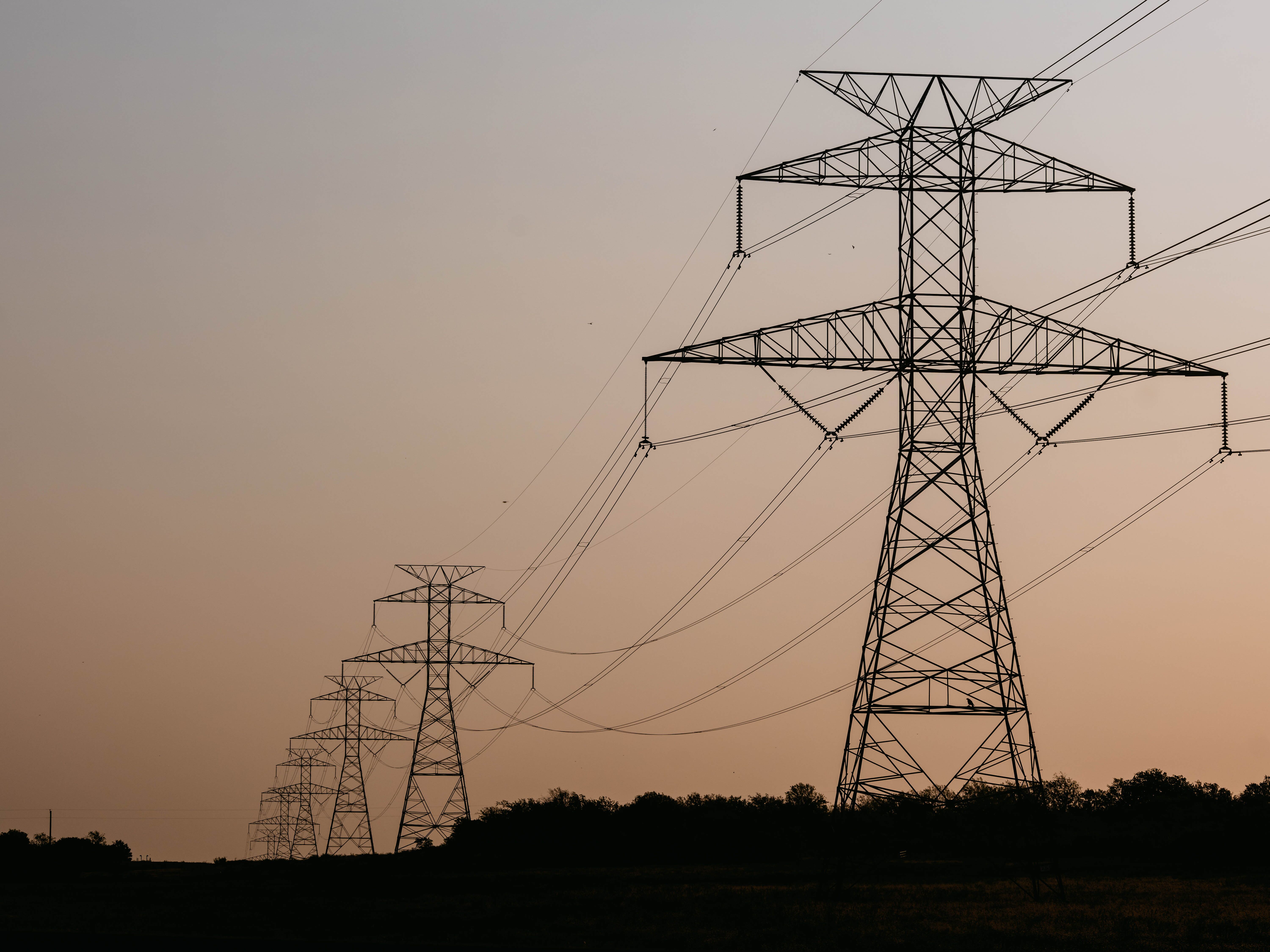 Texas Spot Power Prices Jump Almost 100-Fold on Tight Supply