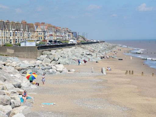 'Dying' UK seaside town with 'best beaches' and 'time-warped' shops is desperate for tourists
