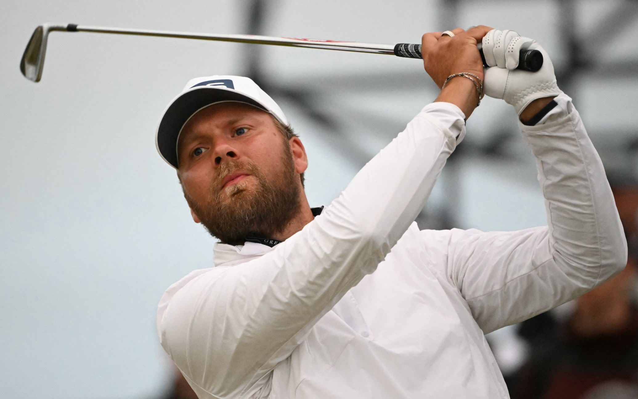 Outsider Daniel Brown grabs shock first-round lead at the Open