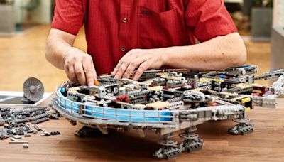 Save £150 on Star Wars LEGO in Disney Store's Star Wars Day sale