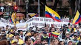 Multitudinaria protesta en Colombia: la oposición sale a la calle para rechazar las políticas de Petro