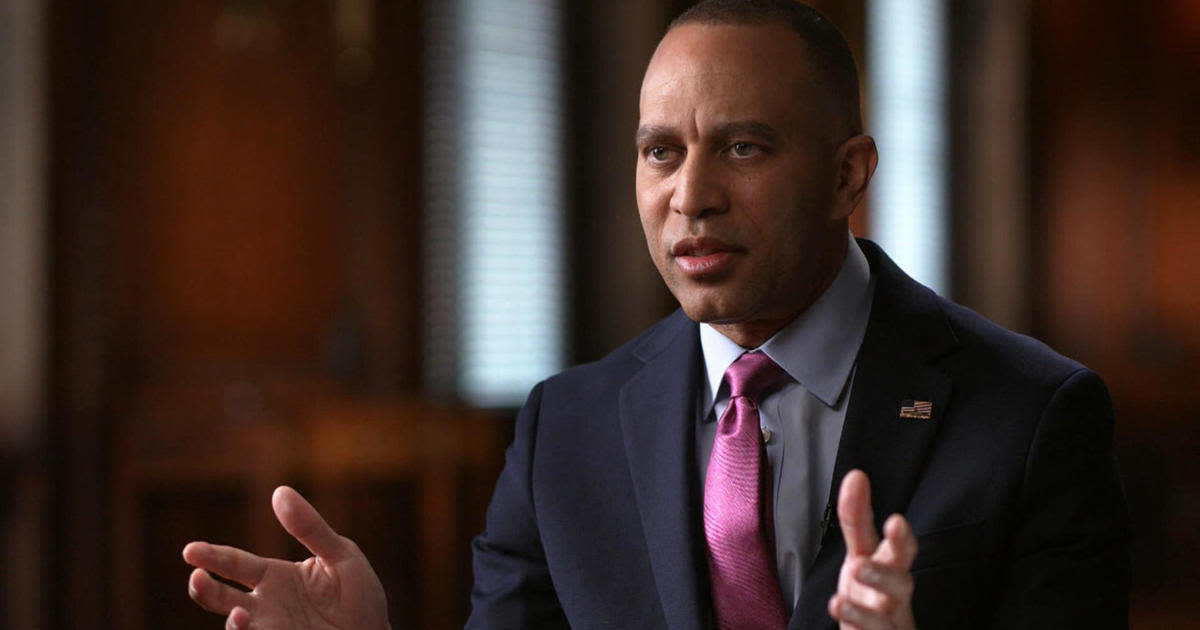 Democratic leader Jeffries: "Pro-Putin faction" in GOP delayed Ukraine aid