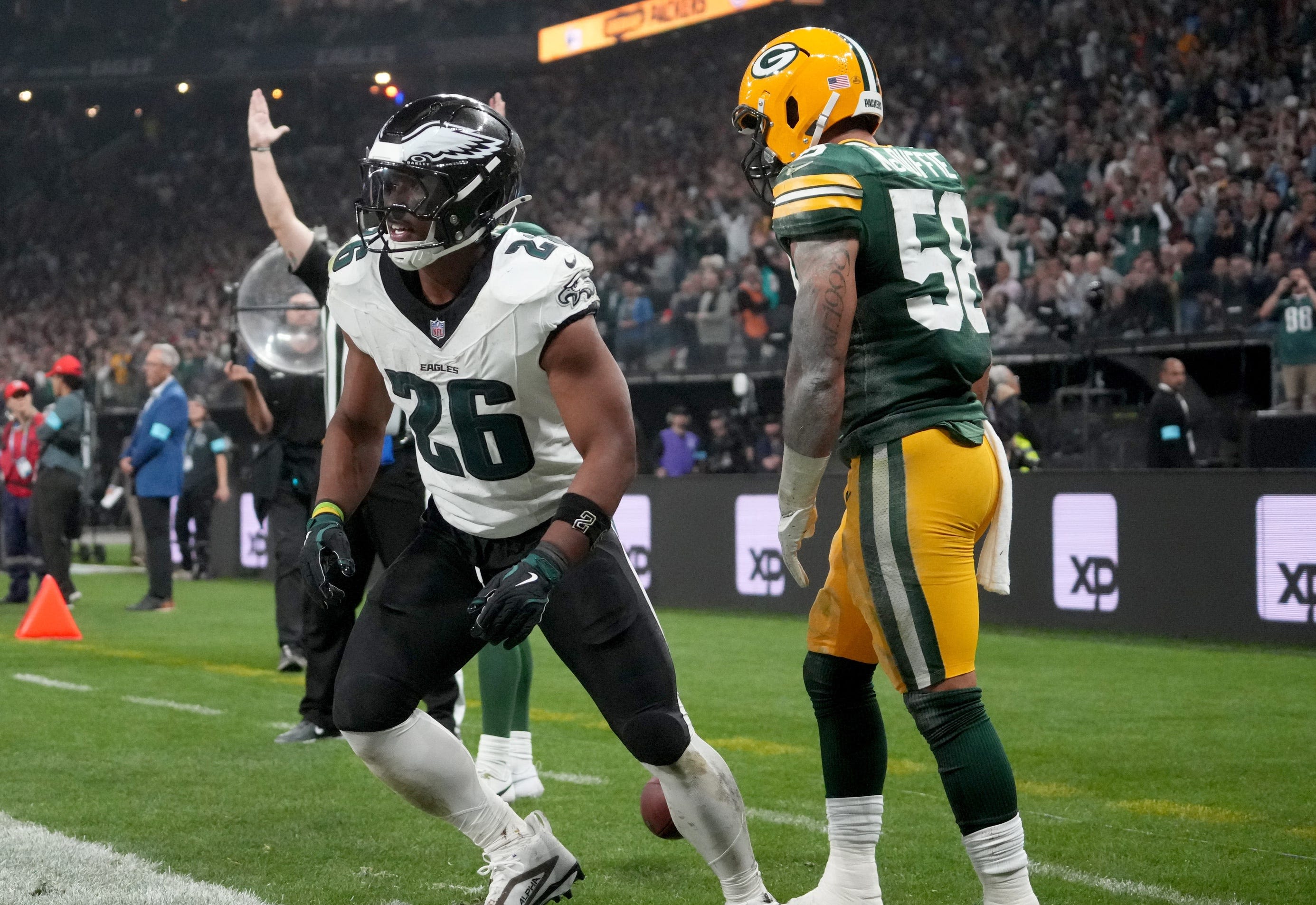 Takeaways from first half of Eagles season opener vs. Packers in Brazil