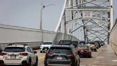 Mass. officials say it could 8 to 10 years to replace each Cape Cod bridge, project could stretch through 2030s - The Boston Globe