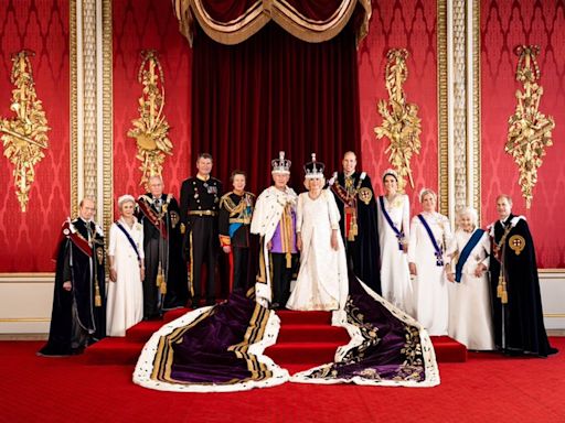 Família real britânica tem 'boom' de R$ 330 milhões na renda devido à energia eólica offshore e retomada das visitas aos palácios