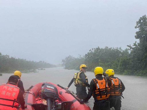 Typhoon Gaemi heads for China after leaving 25 dead in Taiwan and Philippines