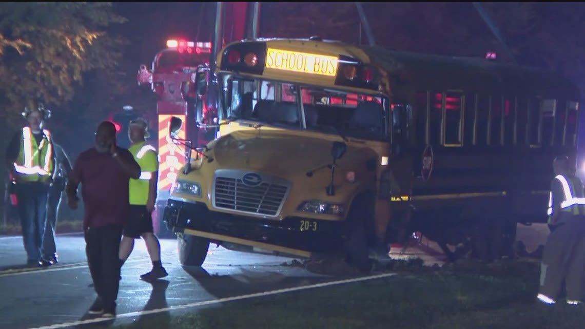 Rome High School cancels season opener after some football players injured in bus crash