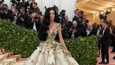 Katy Perry confirme que la photo d'elle au Met Gala devenue virale est fausse