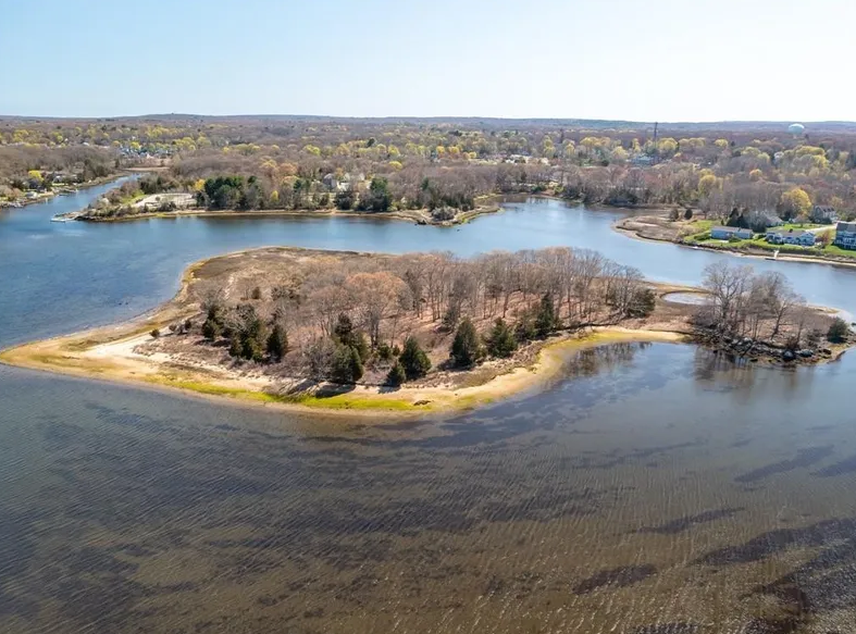 Island gifted to Roger Williams for sale | ABC6