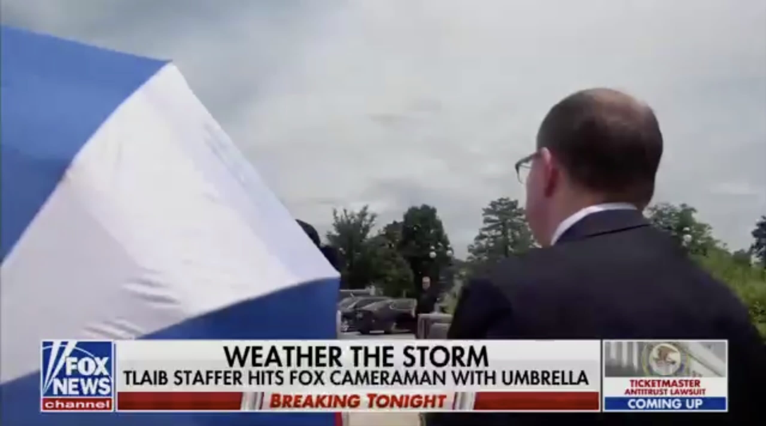 Tlaib Staffer Tries To Block Fox News Reporter with Umbrella: ‘We Have It on Video, Guys’