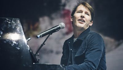 James Blunt promises name change if album tops chart