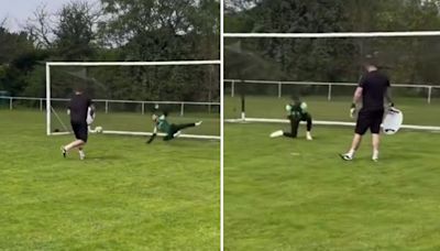 Unemployed David De Gea has Man Utd fans tearing up in training video