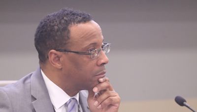 Akron school board gives superintendent his first review. Here's what it says