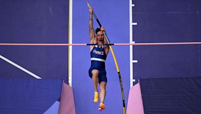 ¡Insólito! El atleta francés Anthony Ammirati, eliminado por su miembro viril de la prueba en salto con garrocha de los Juegos Olímpicos de París 2024