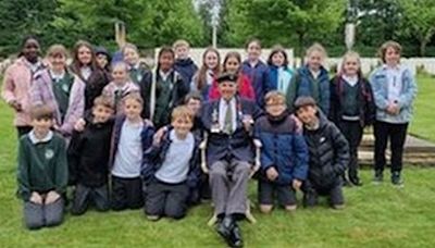 Harrogate children meet D-Day veteran to mark 80th anniversary
